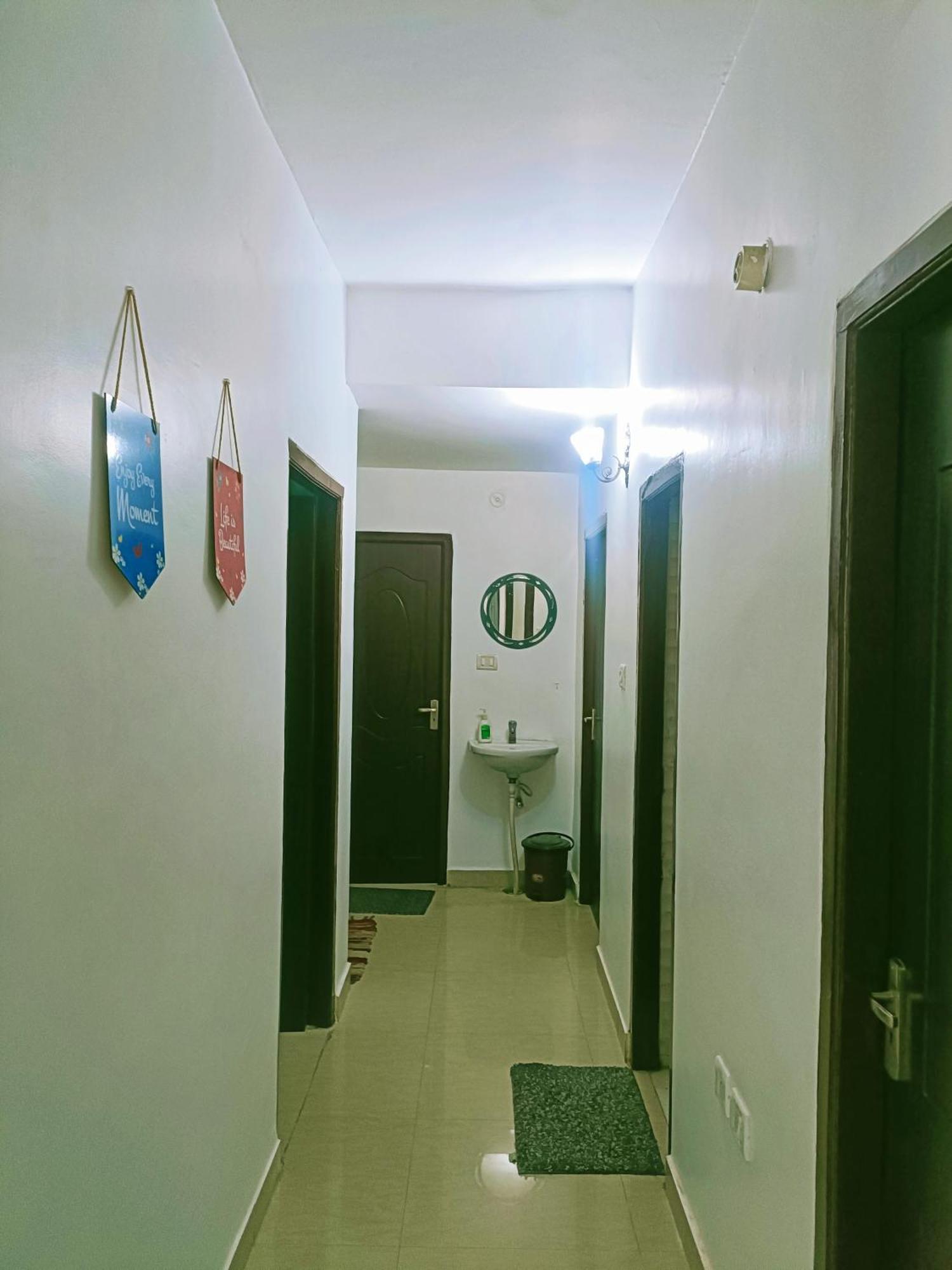 Pretty Garden View Apartment 3Bhk Furnished Flat Near Kashi Vishwanath Temple Varanasi Exterior foto